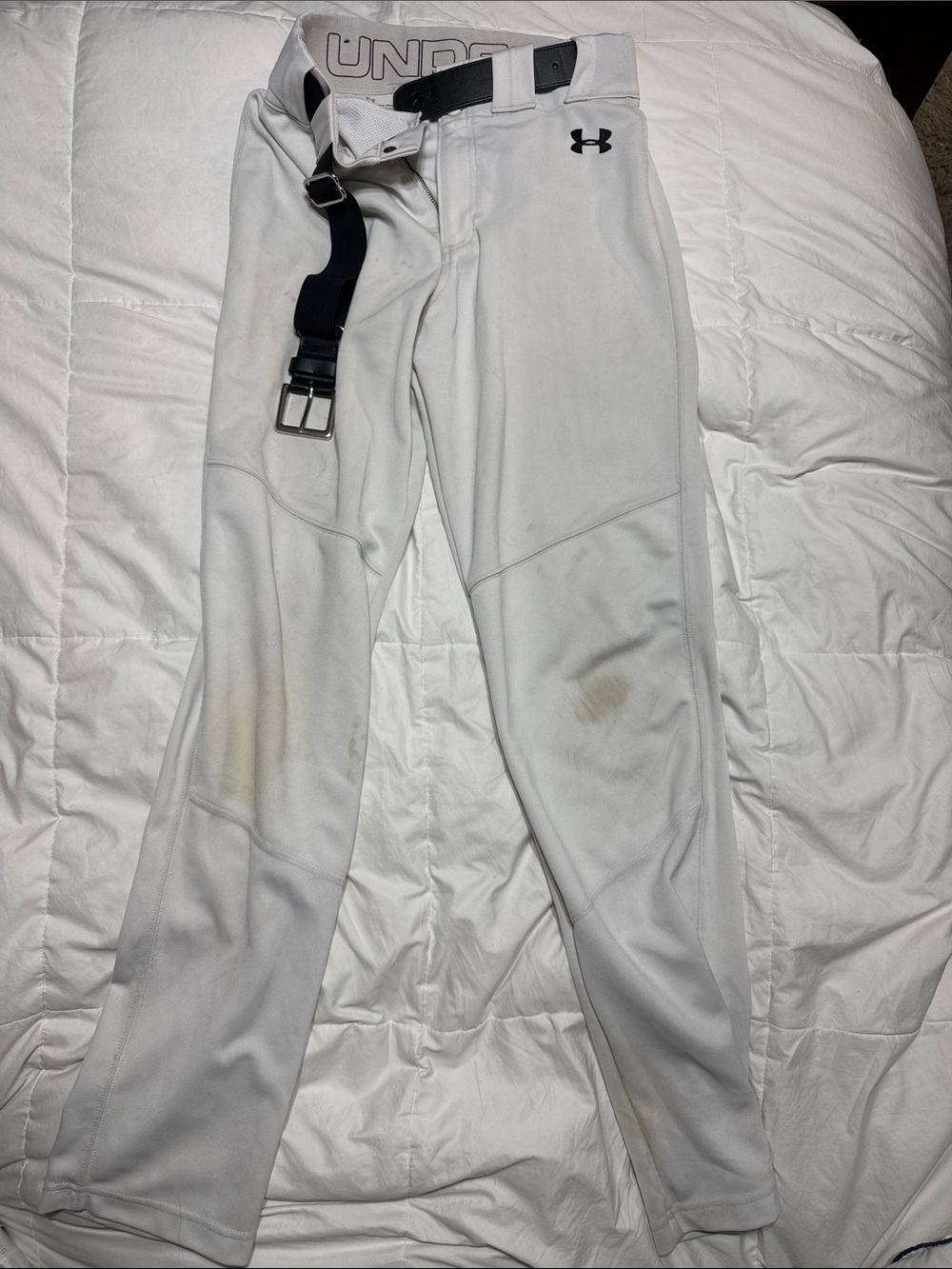 Under Armour Men's White Baseball Jogger Pants with Black Logo